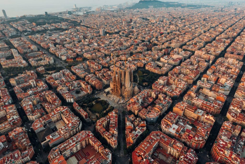 (Re) descobrint la ciutat: rutes literàries al voltant de Barcelona
